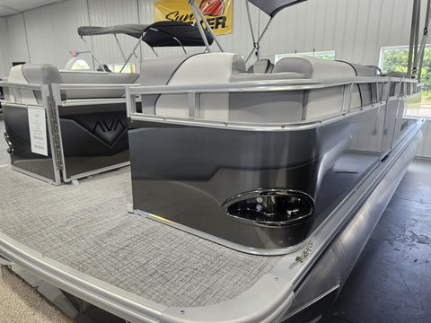 Avalon 23' Venture CRB TRITOON "enclosed rear bench" #68551
