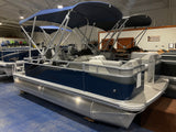 Avalon 17' VENTURE REAR FISH #71986