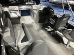 Avalon 17' VENTURE REAR FISH #71986