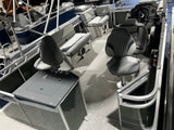 Avalon 17' VENTURE REAR FISH #71985